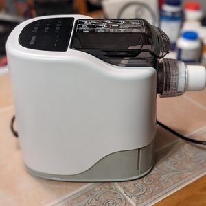 Razzori electric pasta maker